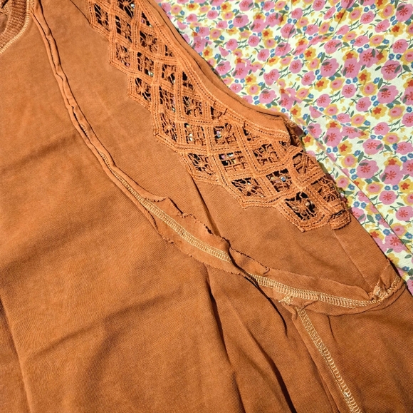 Free People Table For Two - Picture 4 of 5